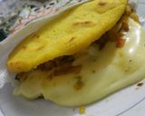 Foto del paso 6 de la receta: Arepa rellena a mi estilo 😅con pollo y vegetales😋