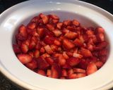 Foto del paso 5 de la receta: Fresas con crema 🍓😋