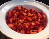 Foto del paso 5 de la receta: Fresas con crema 🍓😋