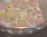 Foto del paso 1 de la receta: Solomillo de cerdo en salsa de verduras y portobellos