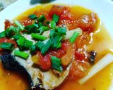 Hình bước làm 4 của món Cá ngừ đại dương sốt cà chua 🐟