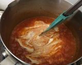 A picture of step 4 of Knorr noodles with pink sauce.