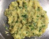 A picture of step 1 of Coriander flavoured Potato Sandwich.