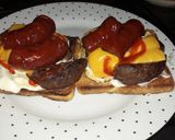 A picture of step 4 of Sloppy Homestyle burger sambo.