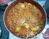 A picture of step 3 of Aloo Kheema Masala.