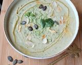 Une image de l'étape 4 de Soupe de brocolis aux amandes.