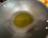 A picture of step 3 of Chicken Chow Mein.