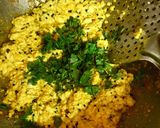 स्टफ्ड पनीर बेसन चिला(stuffed paneer besan chilla recipe in hindi) रेसिपी चरण 3 फोटो