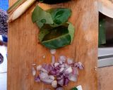 Foto langkah ke 2 dari resep Isian Lemper Ayam Suwir.