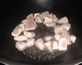 A picture of step 4 of Chicken chow mein.