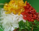 Foto del paso 1 de la receta: Empanada gallega de merluza