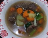 Foto langkah ke 5 dari resep Sop tulangan simpel.