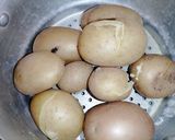 صورة لخطوة 1 من وصفة بطاطا محمرة في الفرن🥔🍟