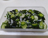 夏日清爽涼拌菜-小黃瓜拌銀魚海帶芽的食譜步驟3照片