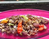 Foto langkah ke 5 dari resep Tumis bawang hitz😍.