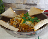 Foto del paso 4 de la receta: Huevos rotos con gulas y puerro