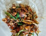 Foto langkah ke 6 dari resep Asin oseng cabe ijo.