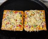 ઈનસ્ટન્ટ બ્રેડ પીઝા, (Bread pizza recipe in Gujarati) રેસીપી સ્ટેપ2ફોટો