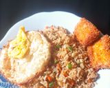 Foto langkah ke 7 dari resep Nasi Goreng Ceria.
