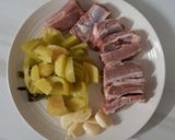 รูปขั้นตอนการทำที่ 1 ของ "ต้มจืดกระดูกหมูผักกาดดอง"Pickled Lettuce Soup with Pork Rips