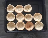 A picture of step 5 of Chocolate Tarts.