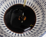 Foto del paso 2 de la receta: Sashimi de salmón con salsa de soja, aceite de sésamo y cítricos