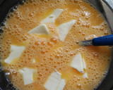 Foto del paso 2 de la receta: Tortilla de espárragos trigueros con queso