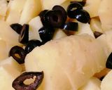 A picture of step 6 of Potato and Tuna Salad.