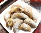 Gluténmentes gesztenyés hókifli recept fázis 4 fotója