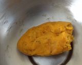 A picture of step 2 of Gujarati fafda with besan chutney.