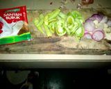 Foto langkah ke 2 dari resep Kotok ikan keranjang.