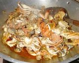 Foto langkah ke 14 dari resep Rajungan Vs Tutut Pedas Manis.