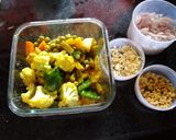 A picture of step 2 of Mixed Veg Masala.