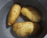 Foto del paso 1 de la receta: 🥔🥘 Ñoquis de papa y acelga rellenos de jamón y muzzarella 🥘🥔