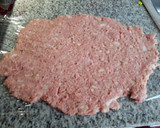 Foto del paso 3 de la receta: Rulo de carne relleno de queso