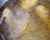 Foto del paso 1 de la receta: Chiles poblanos rellenos de pollo 🌶🍗🥕🥔