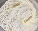 A picture of step 4 of Eggless Mango Mousse.