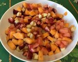 Une image de l'étape 11 de Salade de pastèque, poires, melon et pêches de vigne.