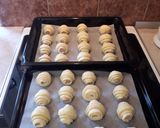 Virslivel töltött croissant recept fázis 7 fotója