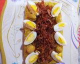 A picture of step 6 of Alexandrian Koshari with Curry.