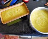 A picture of step 4 of Mango Sooji Cake.