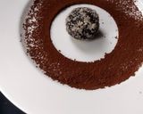 A picture of step 8 of Coconut Oreo balls.