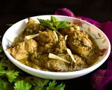 A picture of step 8 of Hariyali Chicken (Green Chicken Curry).