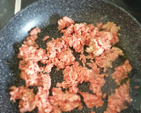 Foto del paso 3 de la receta: Calabacines rellenos de carne picada