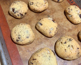 Foto del paso 3 de la receta: Crumbl cookies de chocolate y nuez 💣