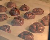 Foto langkah ke 5 dari resep 183. Triple Chocolate Chunk Cookies Sourdough.