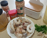 Foto del paso 2 de la receta: Judías blancas con marisco