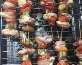 Foto del paso 2 de la receta: Brochetas mixtas (pollo-cerdo)