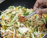 A picture of step 3 of Vegetables Fried Rice.