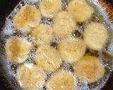 A picture of step 4 of Mathri.